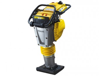 Inchiriere MAI COMPACTOR Bomag BT65/4